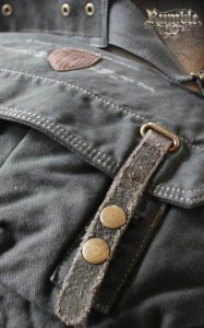 110213 Rumble59 War Correspondent Bag 4
